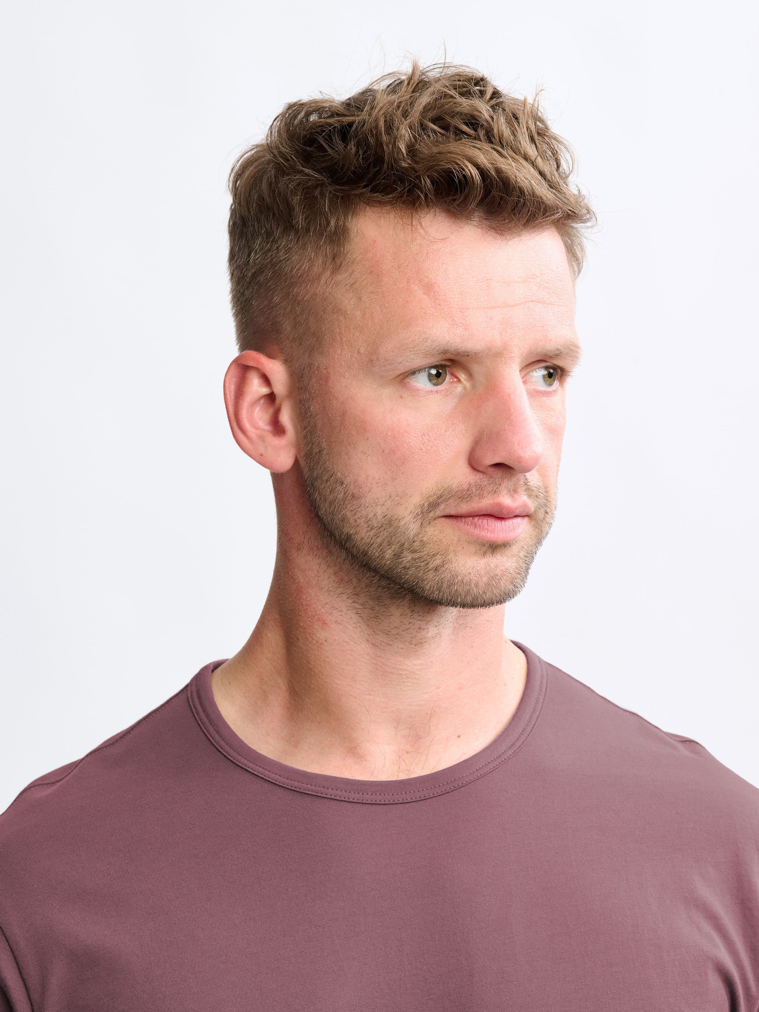 #color_light burgundy