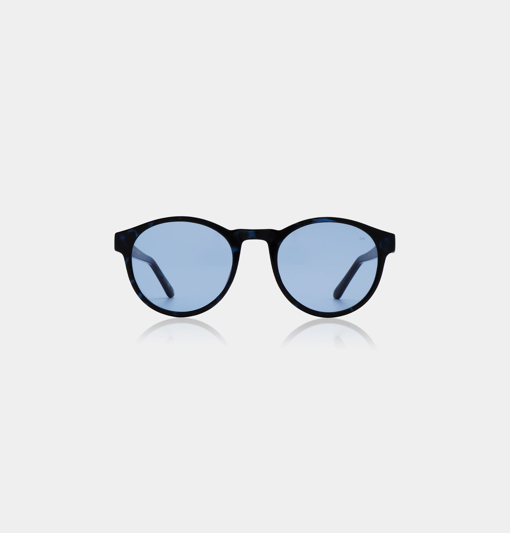 #color_demi blue