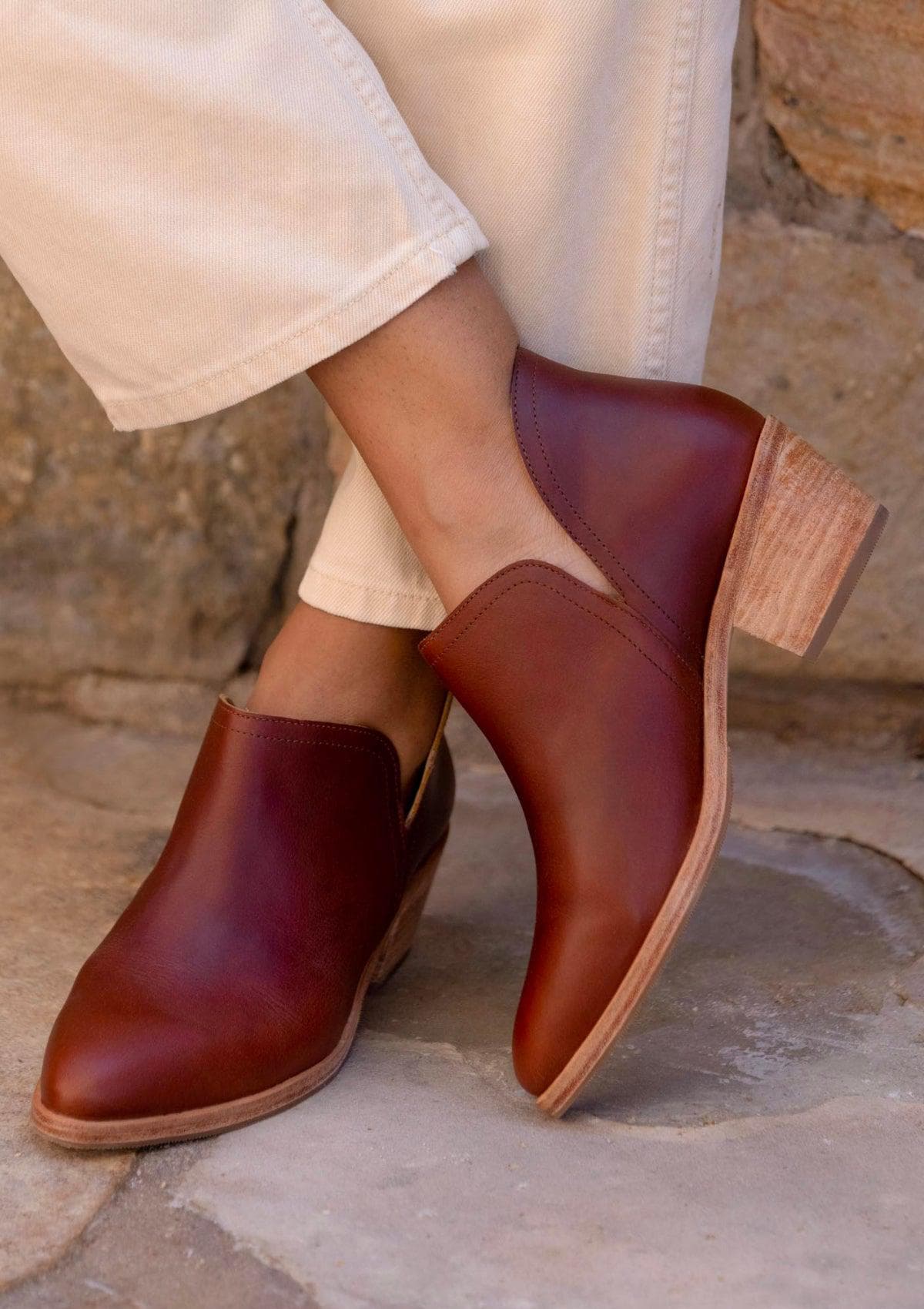 Nisolo Everyday Ankle Bootie - Brandy