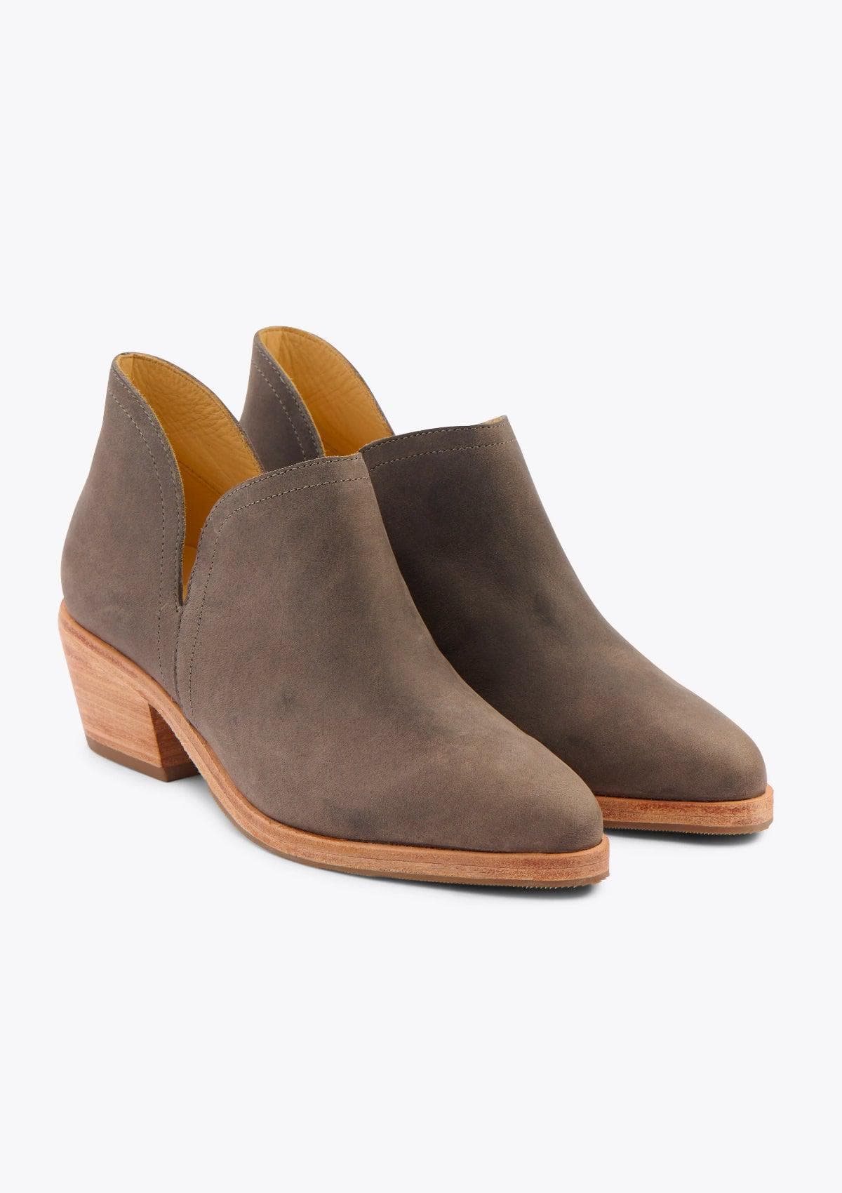 Nisolo Everyday Ankle Bootie - Grey