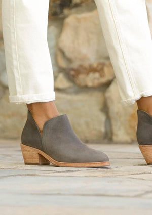 Nisolo Everyday Ankle Bootie - Grey